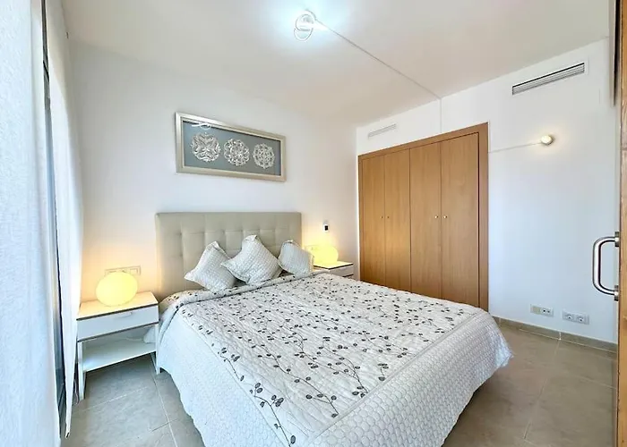 V019 - Mestral 1 Apartman Roses