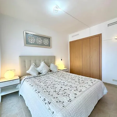 V019 - Mestral 1 Apartment Roses