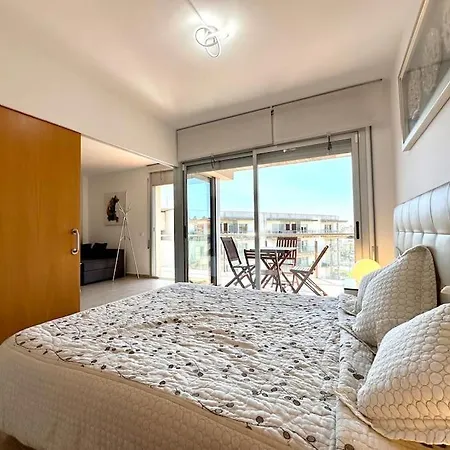 V019 - Mestral 1 Apartment